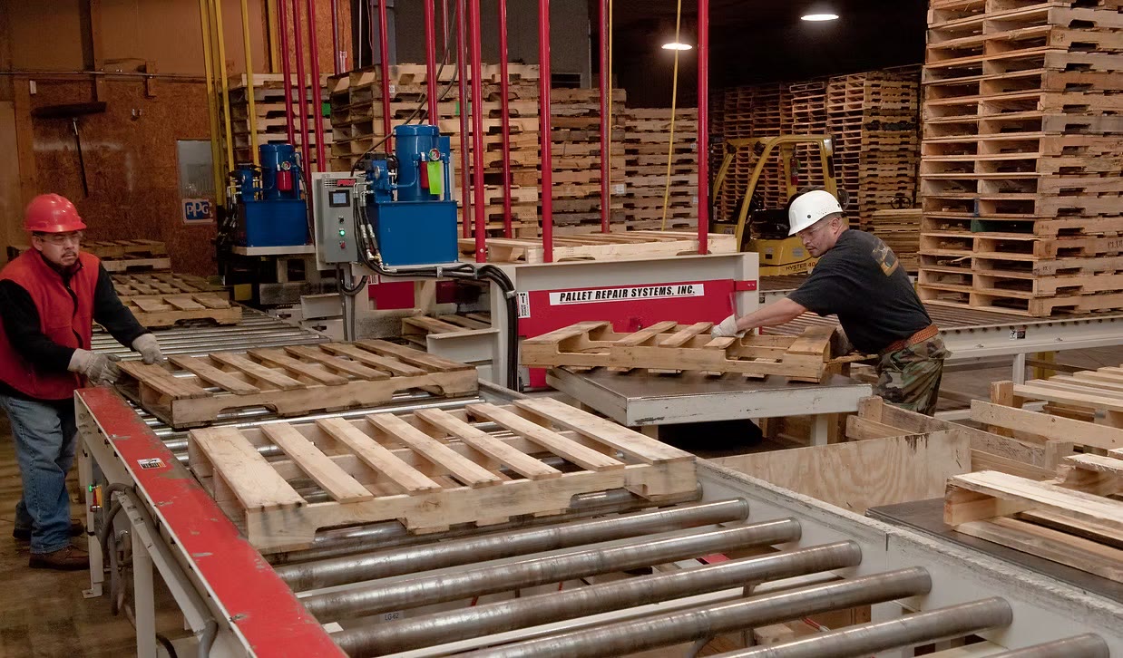 Amex Pallets production facility, Morris, IL